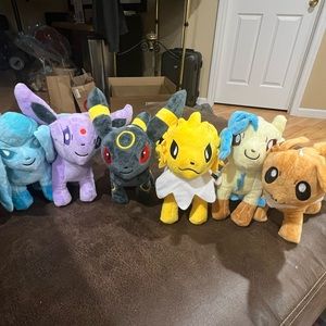 Pokemon Eevee evolution plush toy